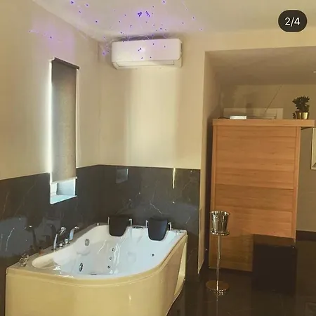 Elite Hotel Varcaturo