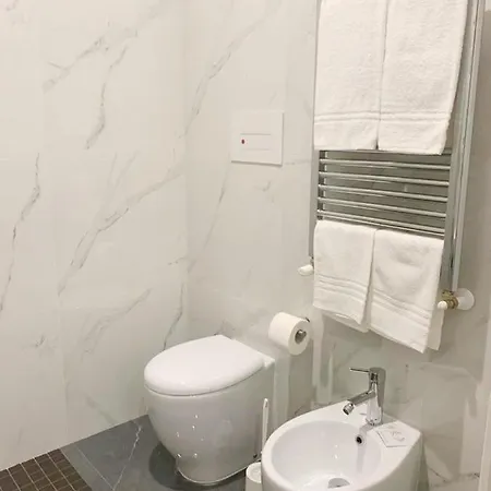 Elite Hotel