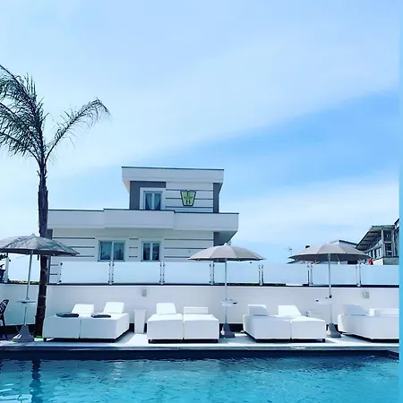 Elite Hotel 3*