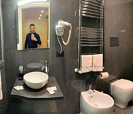 Elite Hotel Varcaturo
