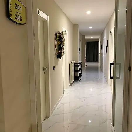 Elite Hotel Varcaturo