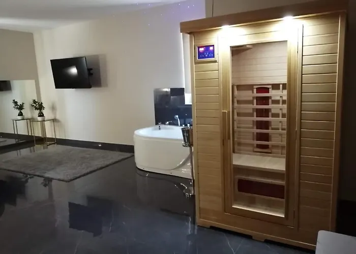 Elite Hotel 3*